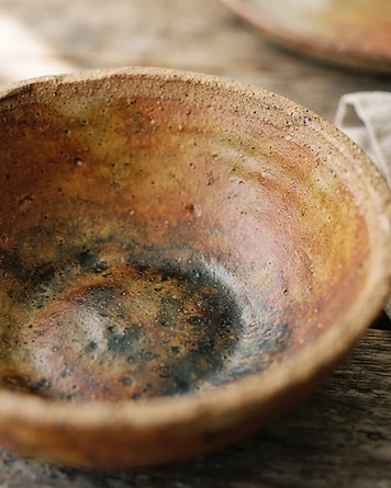 A Guide to Glaze Finishes (Glossy, Matte, and Everything Between)