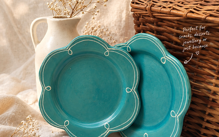 Flower Plate: A Turquoise Petal for Snacks, Sweets and Small Things