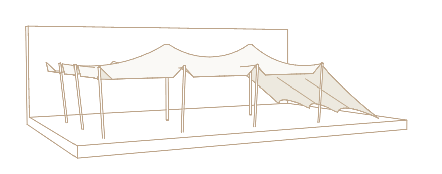 Croquis — installation sur mesure, toile adossée à un mur et ancrée au sol
