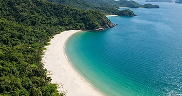 Bai Dai Beach Day Trip by Bus 01 (Van Don)