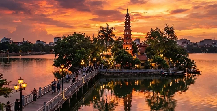 West Lake Sunset & Tran Quoc Pagoda by Bus 14