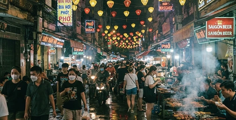 Saigon River Halal Dinner Cruise