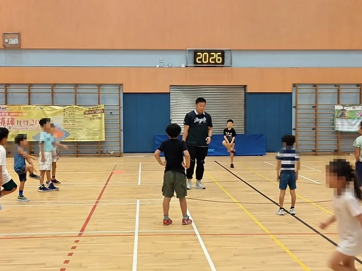 香港學校體育館內的 Baseball5 比賽