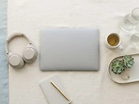 Digital Minimalism: Finding Focus in a Noisy World