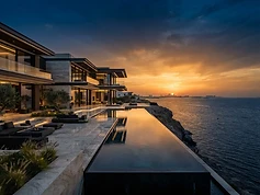 5 Bedroom Villa with Pool