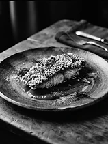 Branzino in Crosta di Riso Soffiato, Salsa al Sakè e Finocchietto