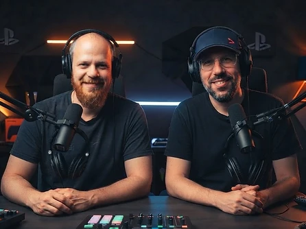 Die GamerDaddies Gerit und Dominik im Podcast-Studio