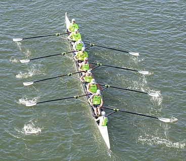 CYC eight driving through the stroke at the Head of the Hooch