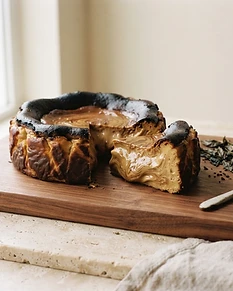 Basque Cheesecake – Hojicha alternate view