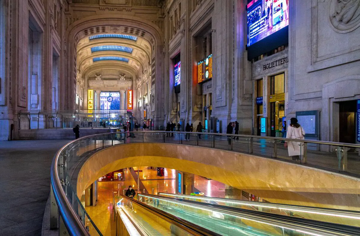 Interno della Stazione Centrale di Milano
