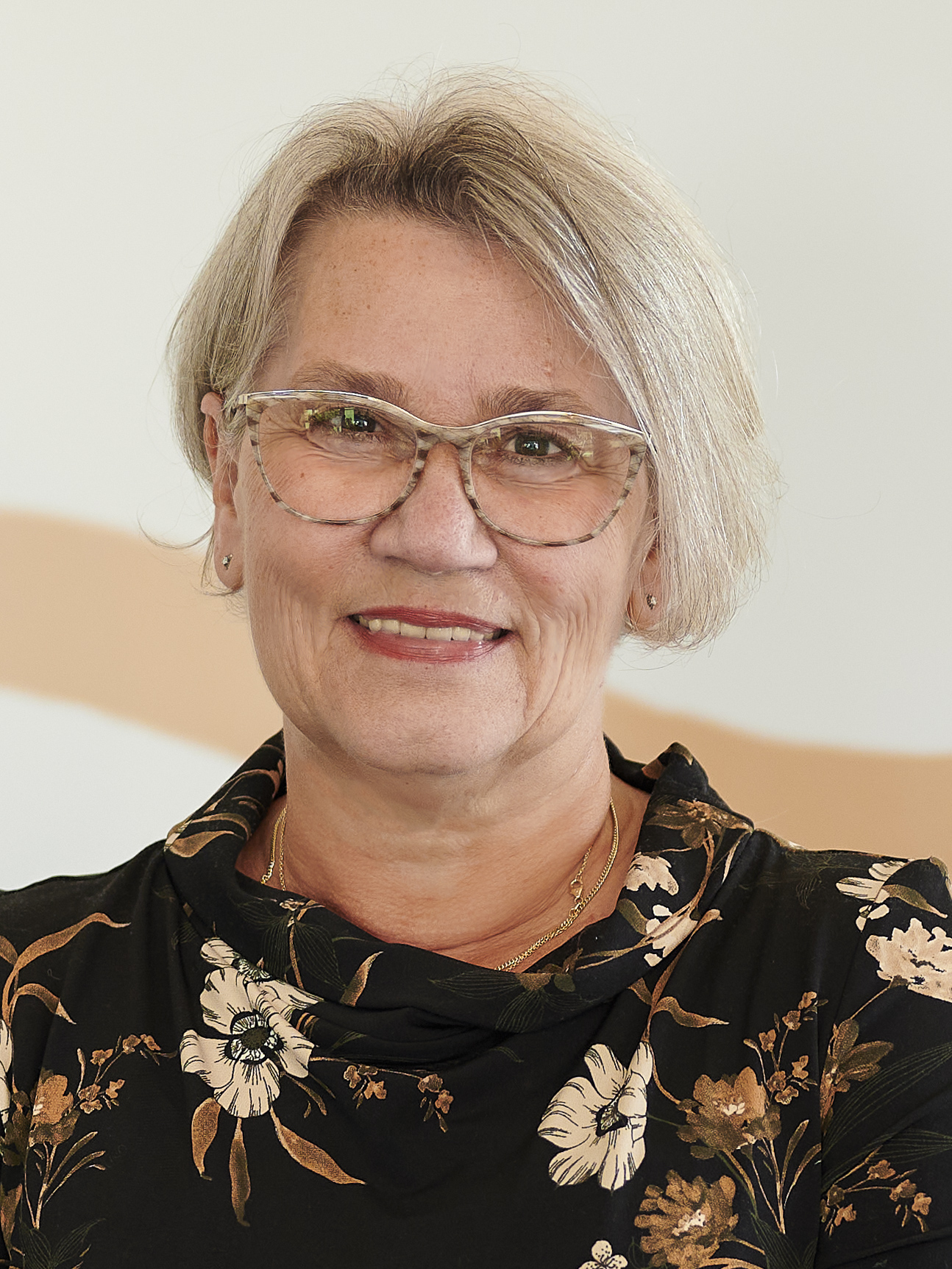 Porträt von Petra Fromm, Personalwesen und Buchhaltung