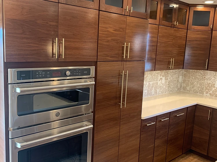 Wood Kitchen Appliance Wall in Tampa, FL