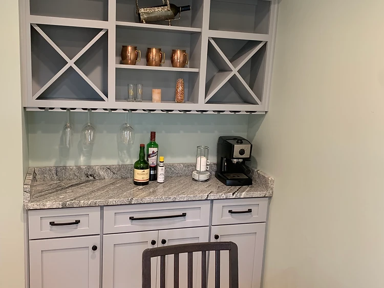 Kitchen Wet Bar Cabinetry in Tampa, FL