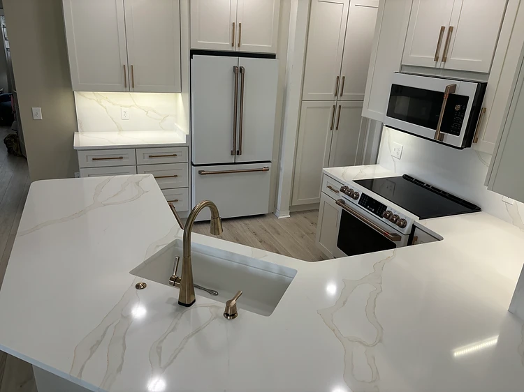 Kitchen Island Countertops in Tampa, FL