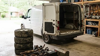 Débarras complet d'un garage de succession – Débarras à Brignais