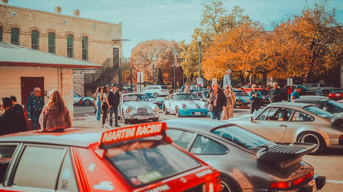 Vintage cars gathered at the Tejas Turismo rally