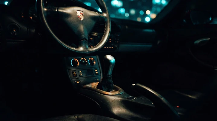986 cockpit interior