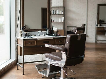 Barber Chair Hydraulic + Mirror Station - Salon Closing