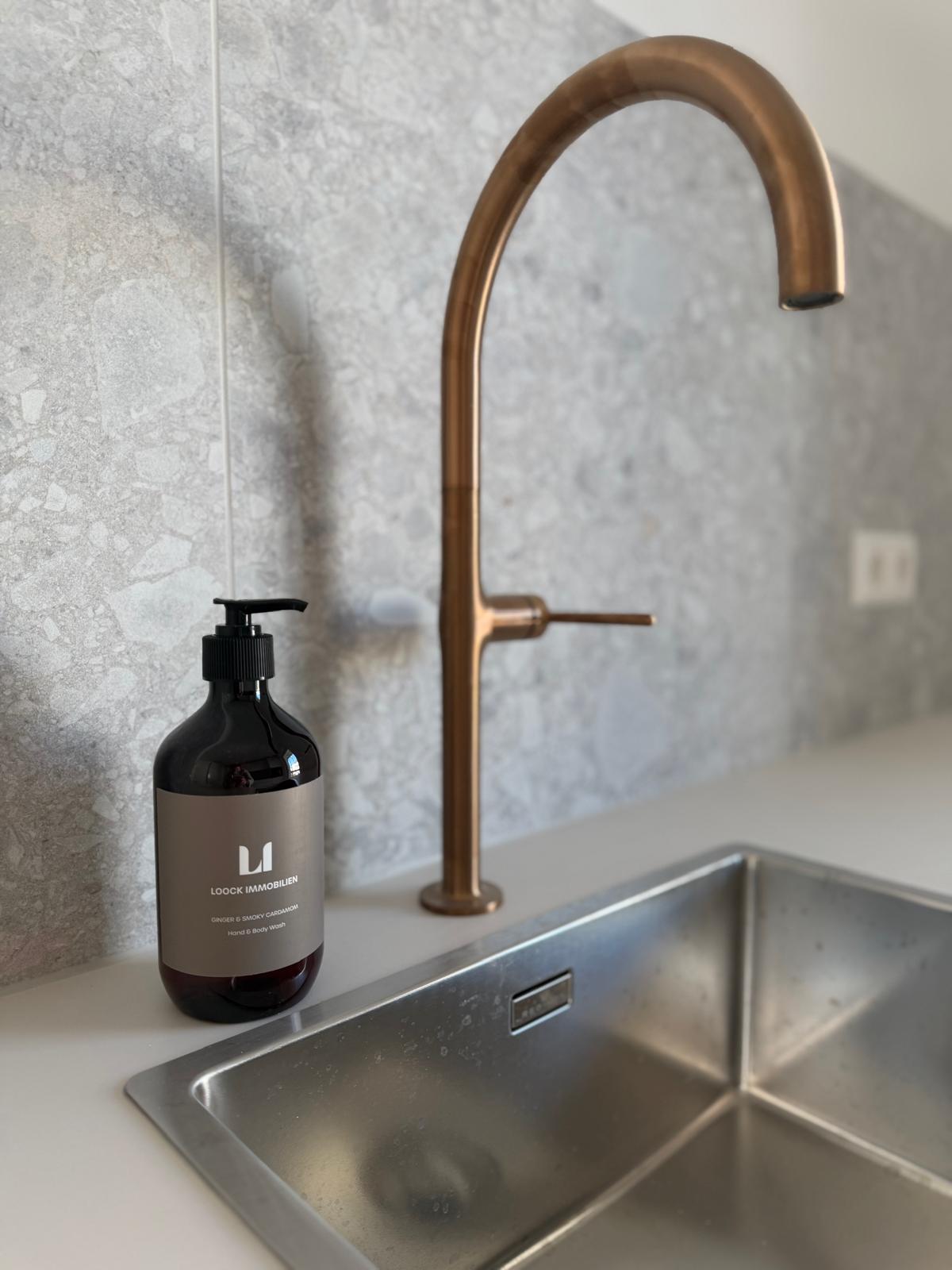 Bathroom detail