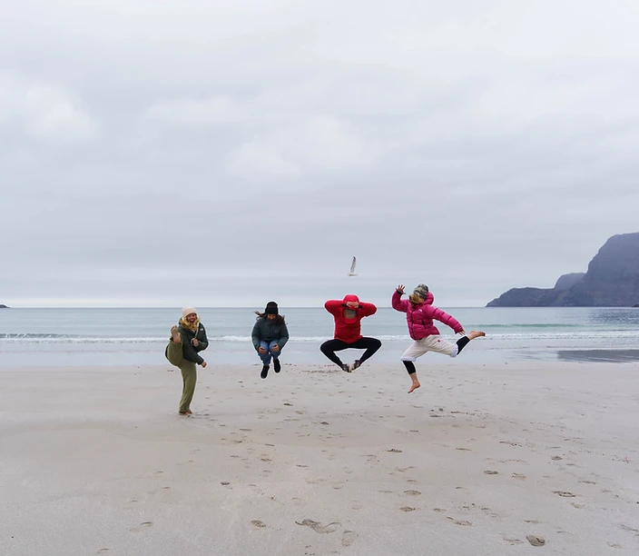 Beach jumps · Norway