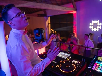 Achter de decks
