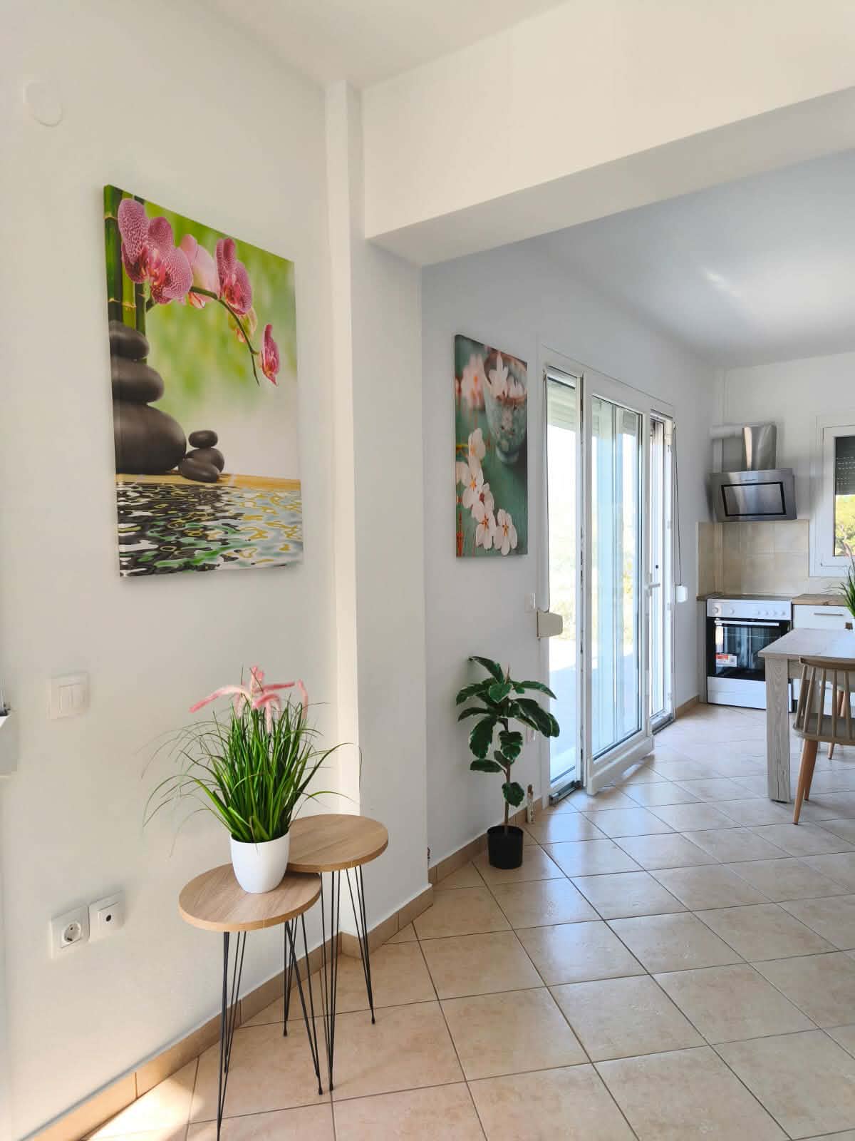 Living area flowing into the kitchen