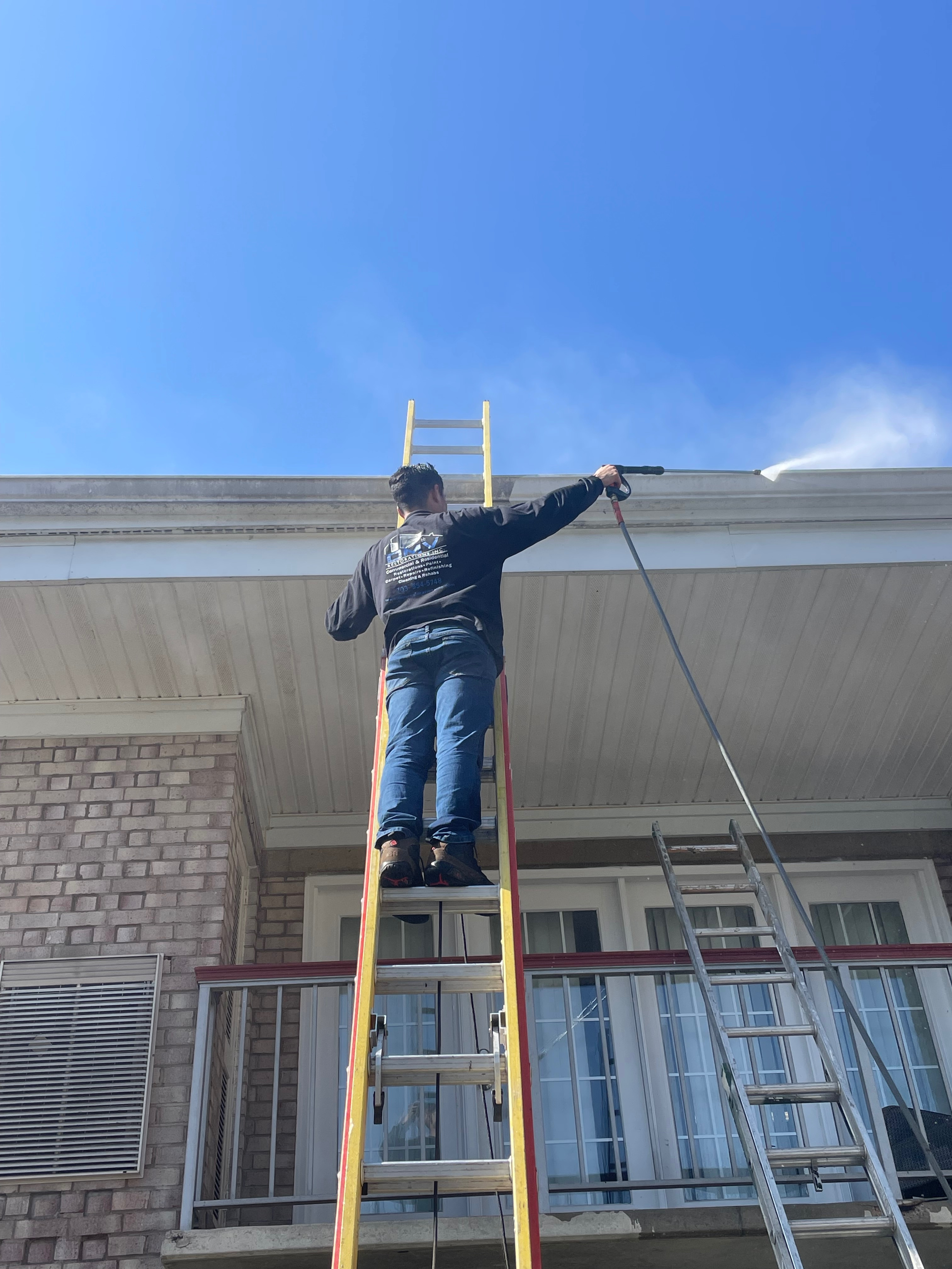 Power Washing & Gutters