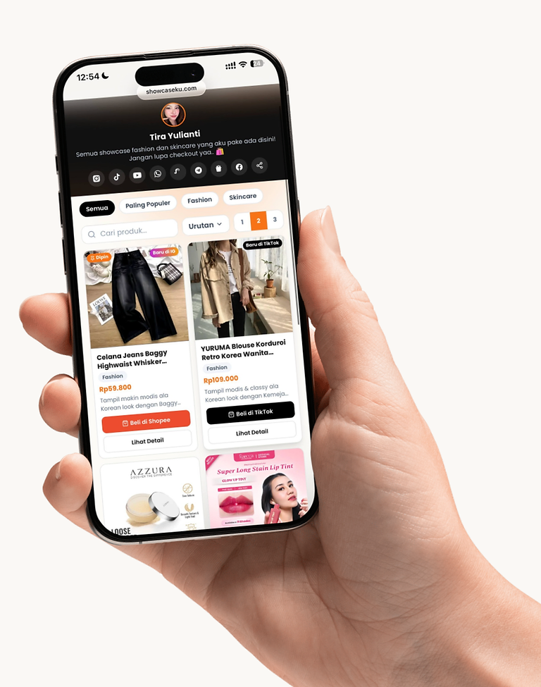 Showcaseku creator with product showcase on phone