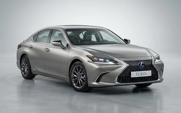 Lexus ES Hybrid 300h Platinum 2026 lease in Dubai