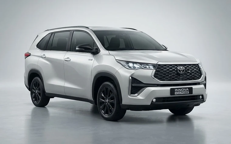 Toyota Innova Hycross 2.0L 8S 2026 lease in Dubai
