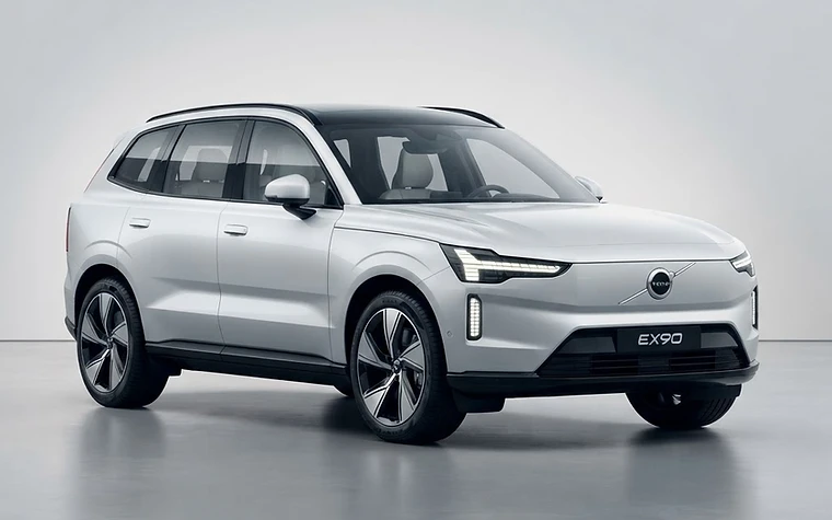 Volvo EX90 Ultra 2026 lease in Dubai
