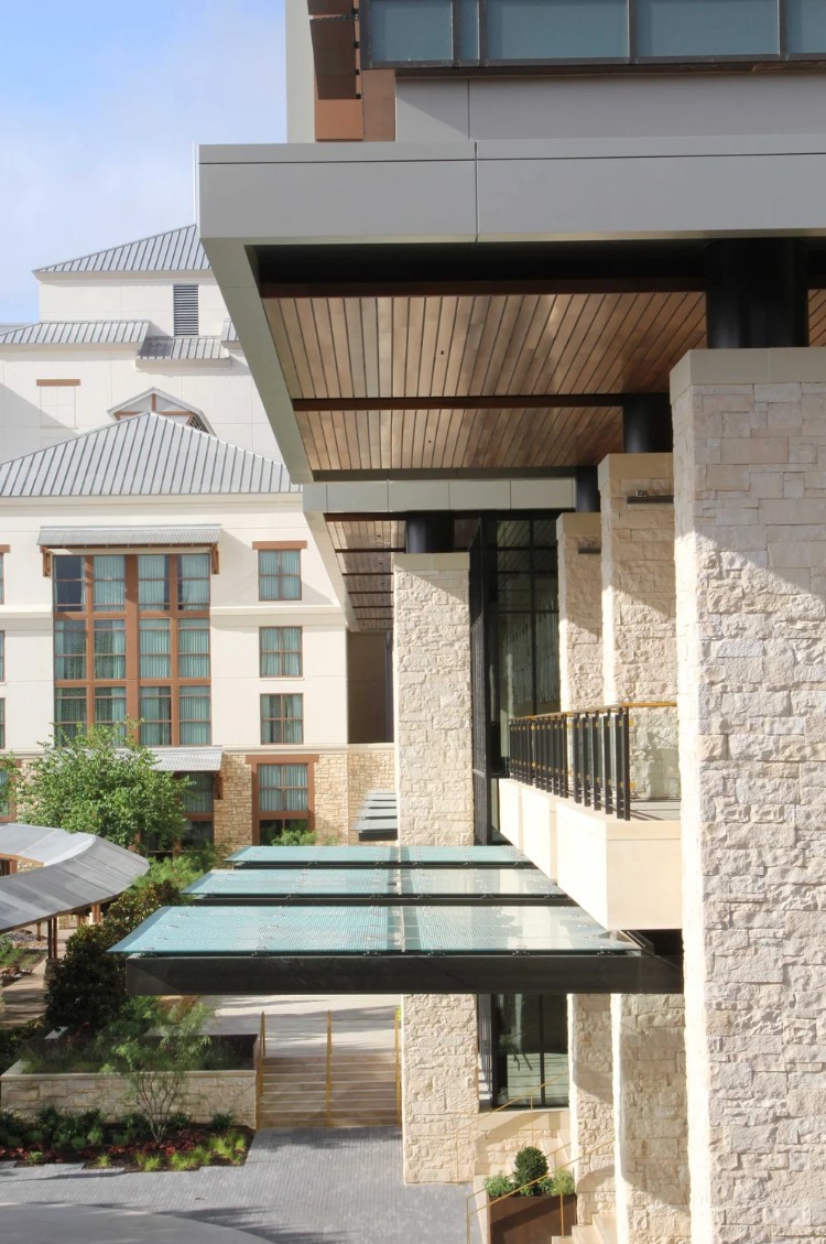 Gaylord Texan — Texas native plant combinations