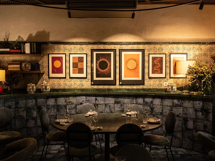Interior de NoName Bar