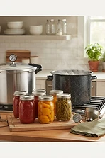 Suburban Backyard Homesteading: The Canner's Handbook