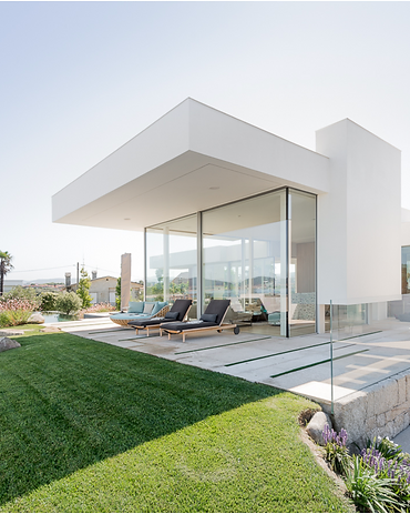 Minimal-frame glazing detail — MFP18 sliding door system