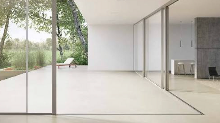 Solarlux cero III sliding doors installed in a minimal-frame opening