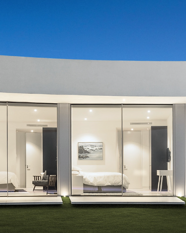 Minimal-frame glazing detail — MFP 20/25 sliding door system
