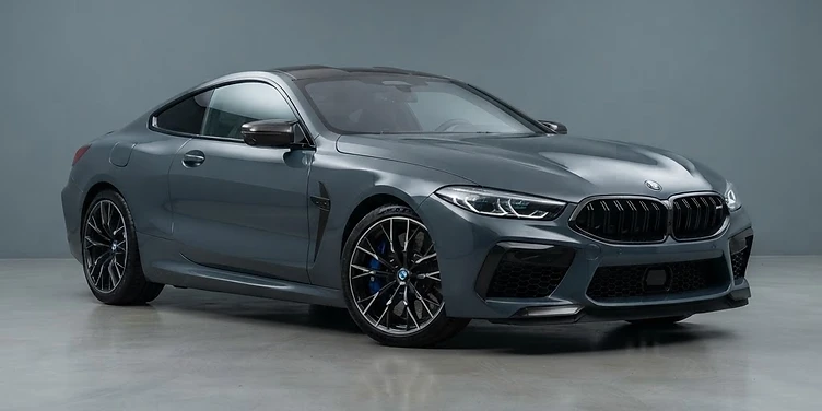 BMW M8 — photographie du modèle pour la vente au Québec