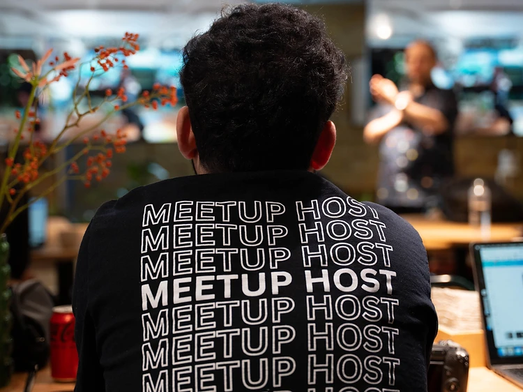 GLN meetup host connecting members