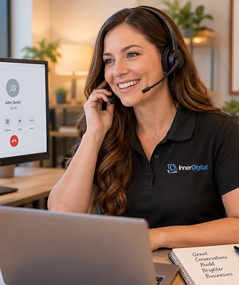 InnerDigital specialist assisting a client through connected support systems