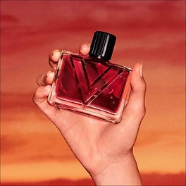 Valentino Vendetta Donna bottle