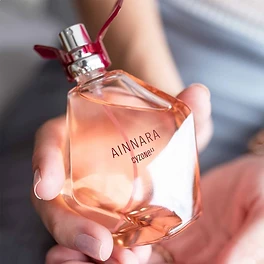 Cyzone Ainnara bottle