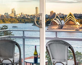 Opera & Harbour Retreat