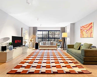 Lux Retreat Next to Fish Market
