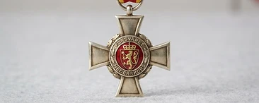 Norwegian Defence Cross of Honour, Distinguished service decoration, Norway medal