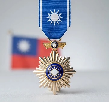 Order of Blue Sky and White Sun, Valor decoration, China medal