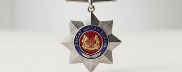 Pingat Gagah Berani, Valor decoration, Singapore medal