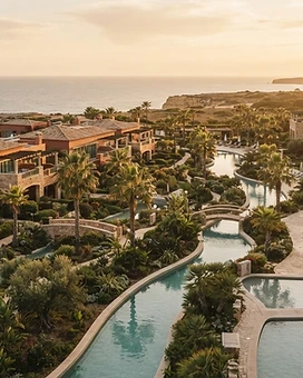 Top 8 Family Resorts in Algarve with Kids' Clubs & Waterparks