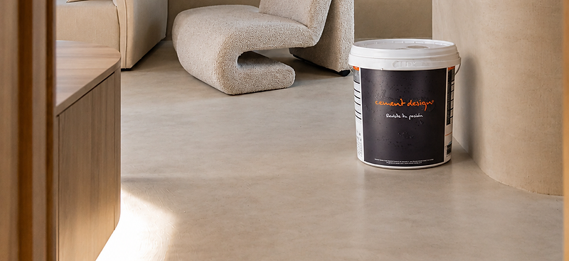 Interior revestido en ecocemento con cubo Cement Design