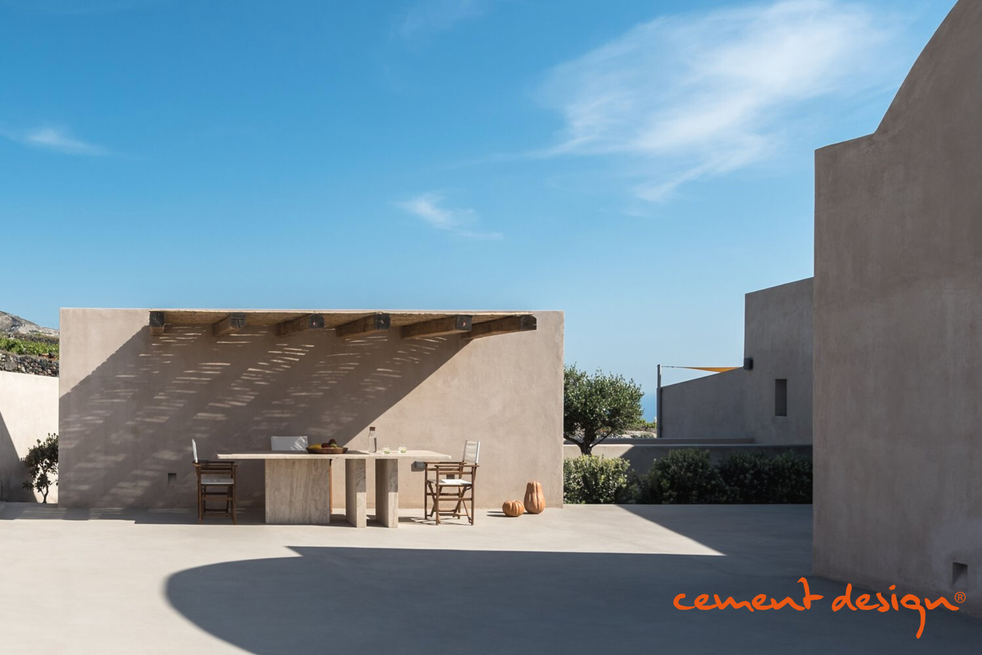 Outdoors and Pools 8